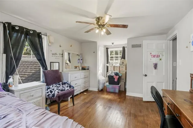 $199,500 | 122 North Taylor Street, Pleasant Hill, MO 64080