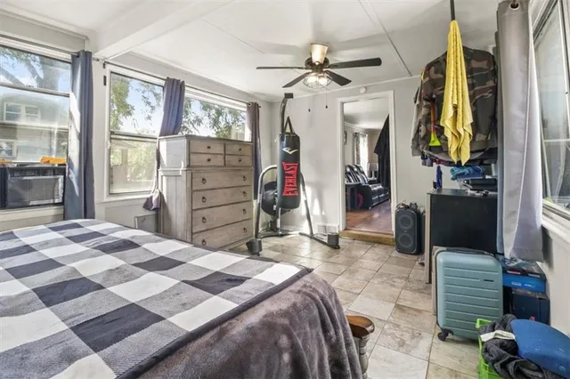 $199,500 | 122 North Taylor Street, Pleasant Hill, MO 64080