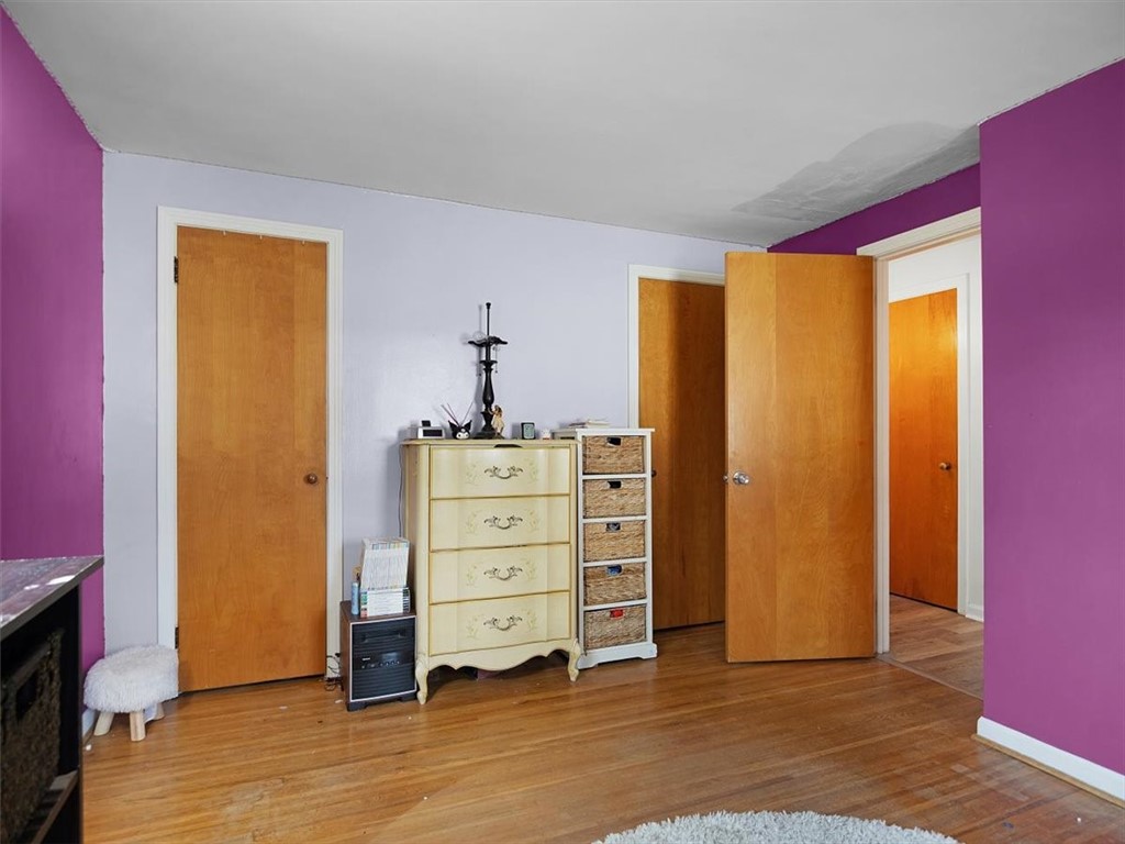 746 Dewitt Road Webster, NY 14580 - Photo 21 of 47 1st floor bedroom 2