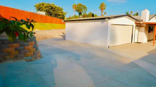 $999,900 | 2801 College Boulevard, Oceanside, CA 92056