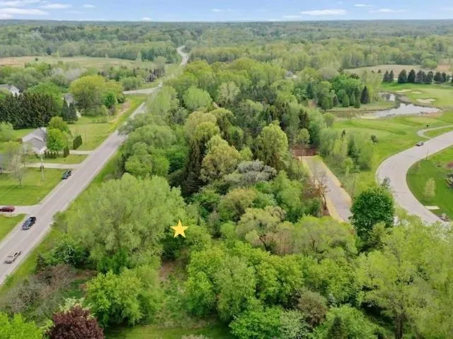 $79,900 | 4179 Hillcrest Drive, Unit 2, Oneida, WI 54155