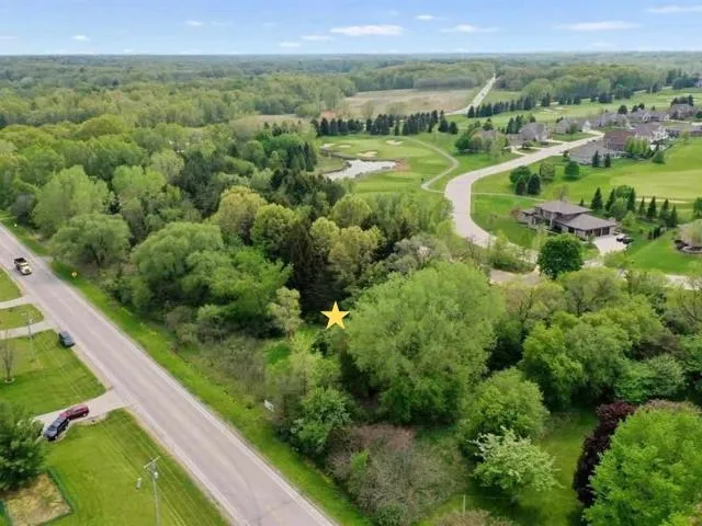 $79,900 | 4179 Hillcrest Drive, Unit 2, Oneida, WI 54155