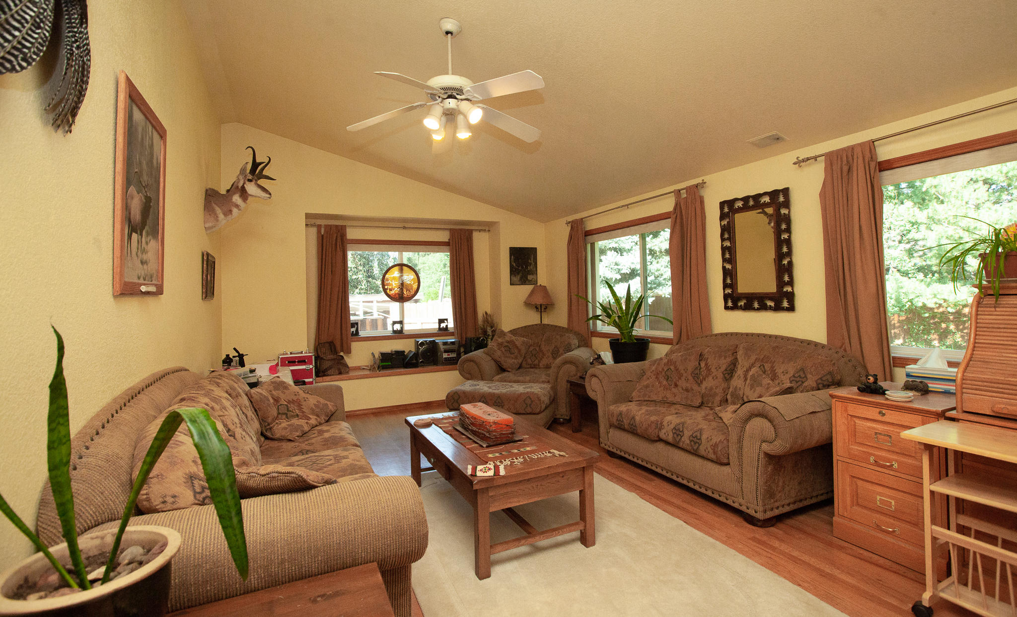61290 Victory Loop Bend, OR 97702 - Photo 9 of 23 Large family room