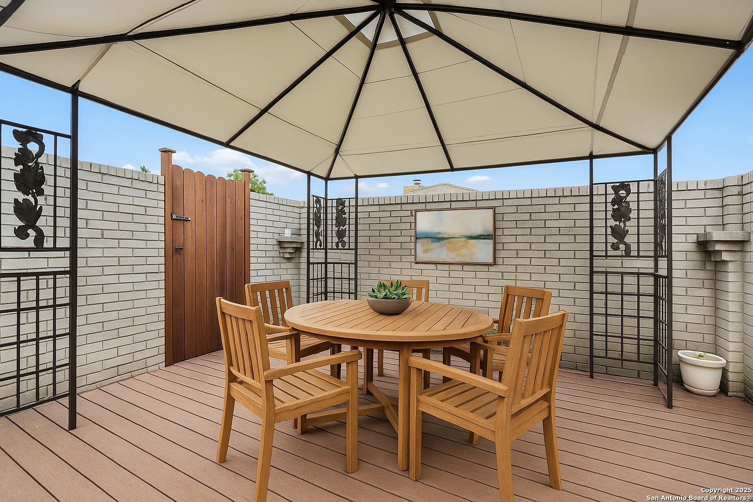 5817 Winding Ridge Drive Windcrest, TX 78239 - Photo 46 of 52 a table and chairs in patio
