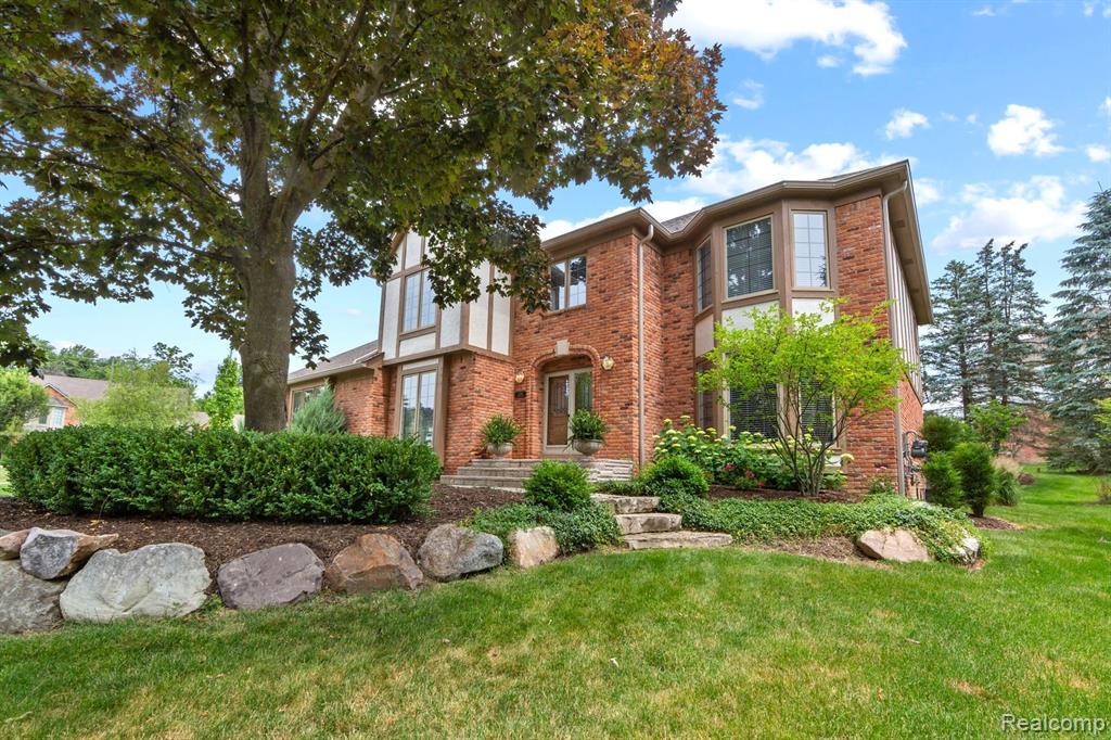 3286 Kilburn Road West Rochester Hills, MI 48306 - Photo 1 of 46