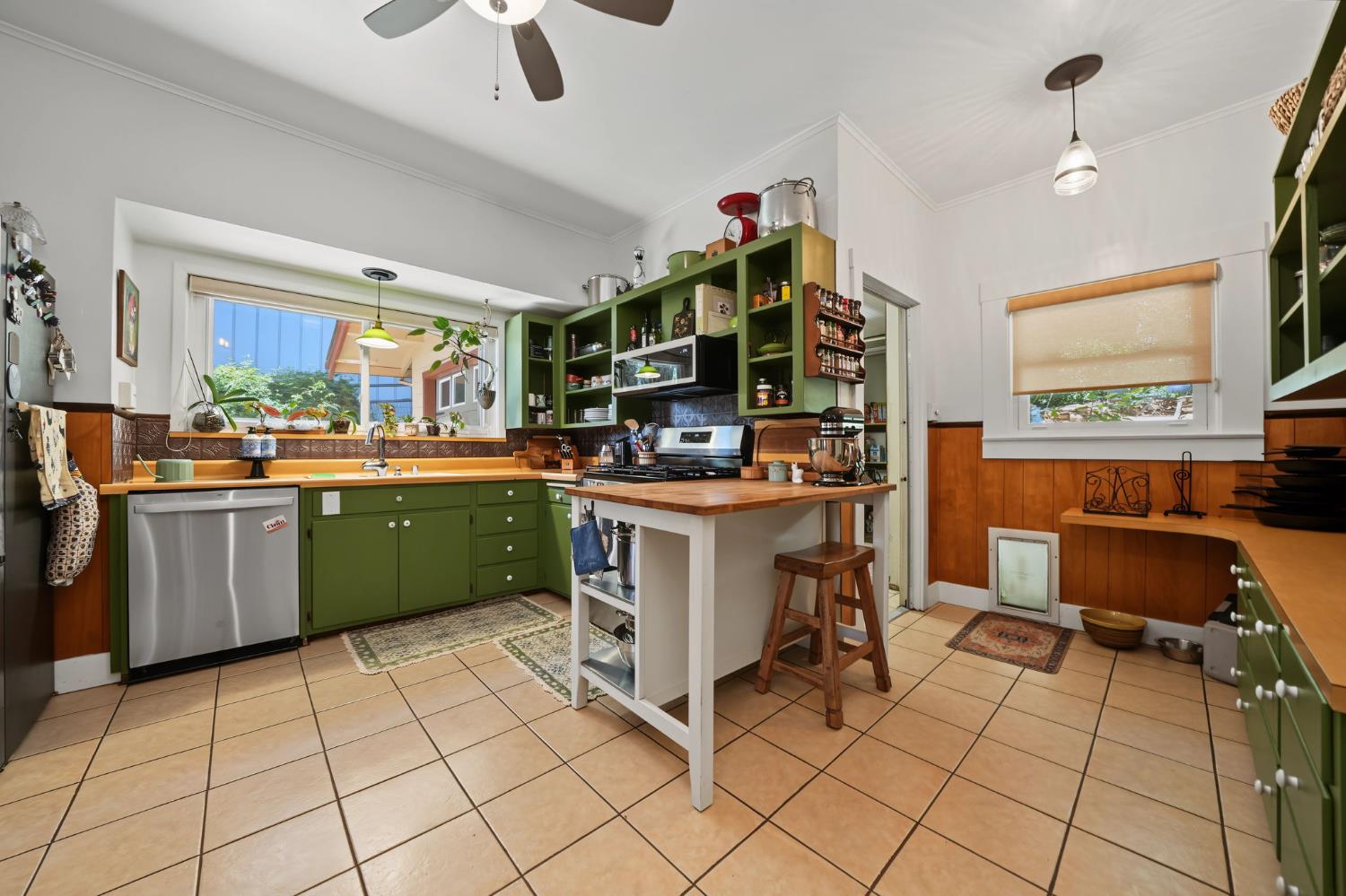 419 Rex Avenue Jackson, CA 95642 - Photo 16 of 90