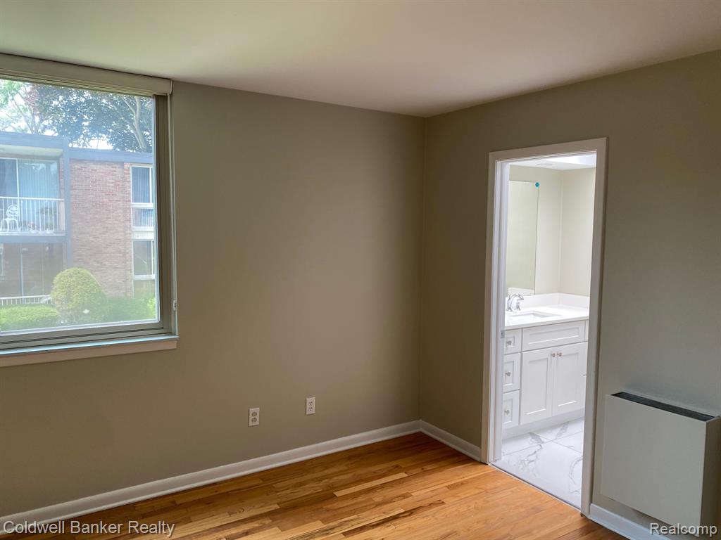 4045 West Maple Road, Unit 202 Bloomfield Hills, MI 48301 - Photo 17 of 23