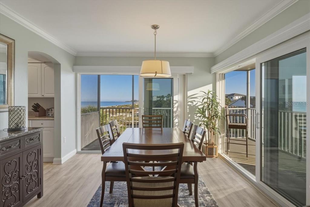 633 Alhambra Road, Unit 301 Venice, FL 34285 - Photo 26 of 76 Gallery Image 26