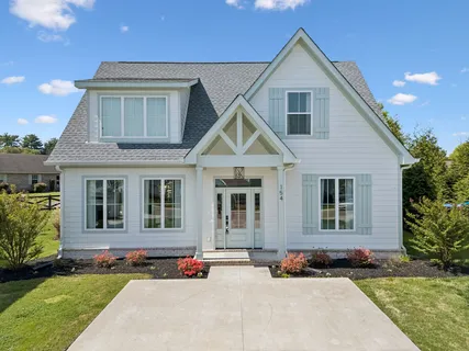 $599,900 | 154 Barefoot Way, Winchester, TN 37398