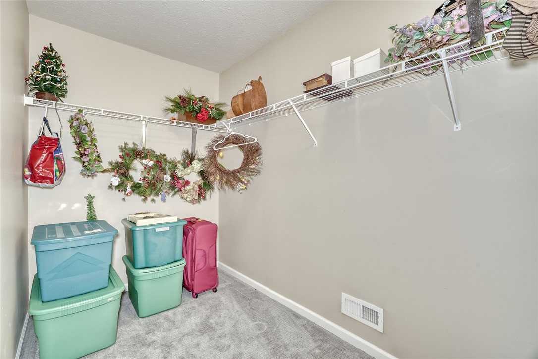 95 Eagle Pine Way Rochester, NY 14623 - Photo 29 of 38