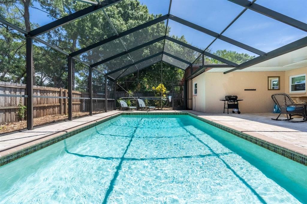 3953 Linwood Street Sarasota, FL 34232 - Photo 3 of 24