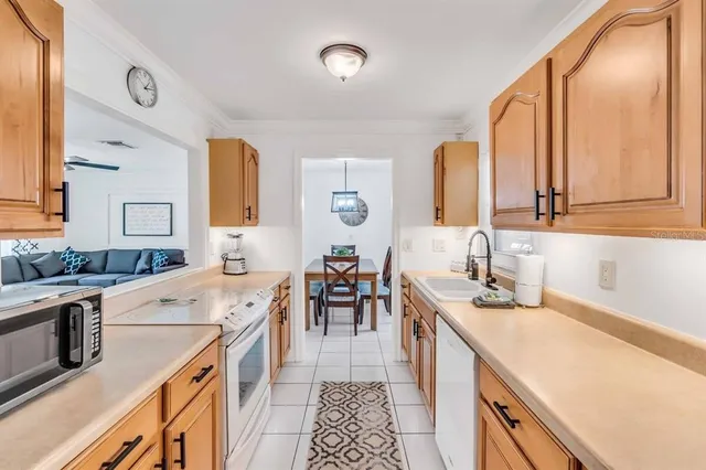 $499,999 | 3953 Linwood Street, Sarasota, FL 34232