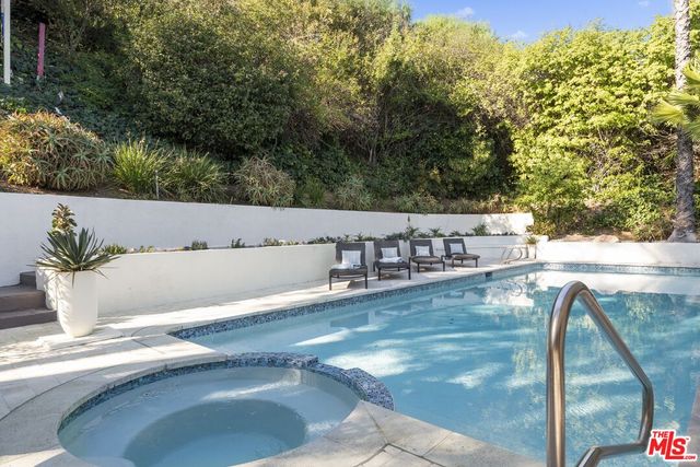 $2,795,000 | 8670 Allenwood Road, Los Angeles, CA 90046