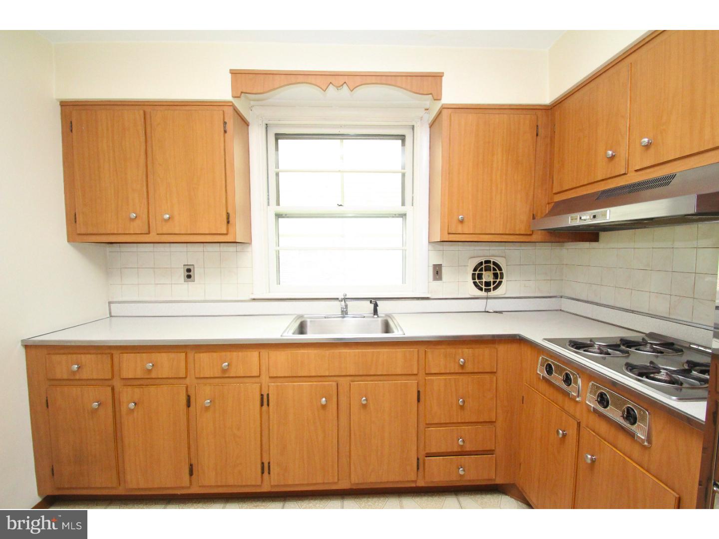 2917 Gelena Road Philadelphia, PA 19152 - Photo 16 of 22 Gallery Image 16