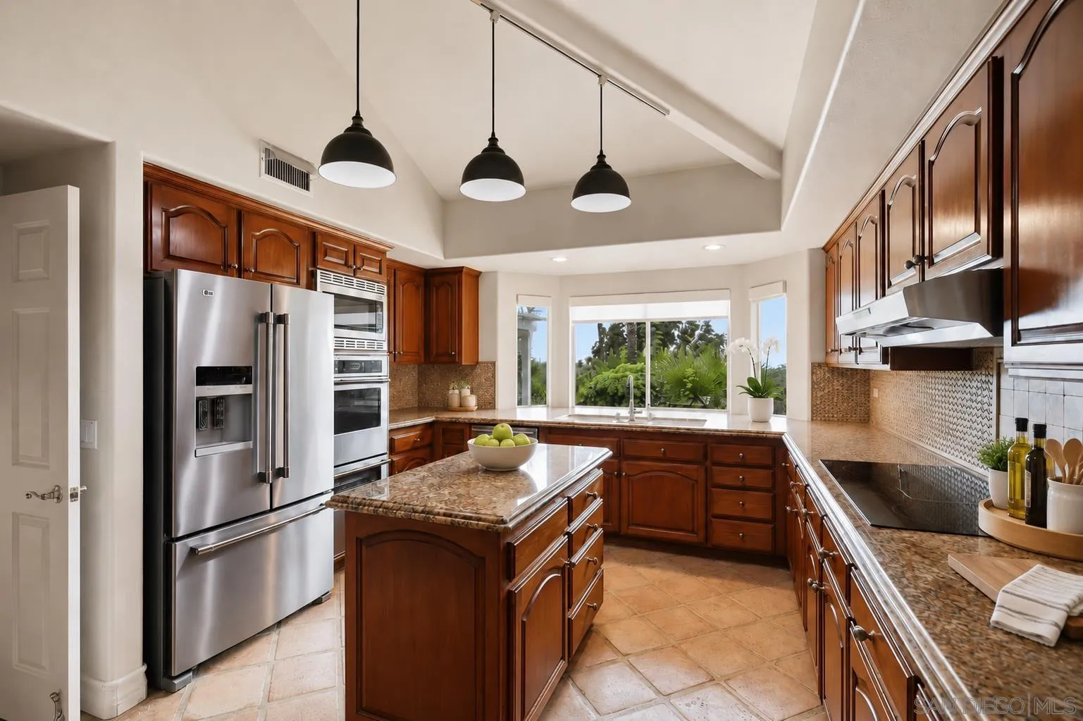 3548 Rosa Way Fallbrook, CA 92028 - Photo 18 of 74