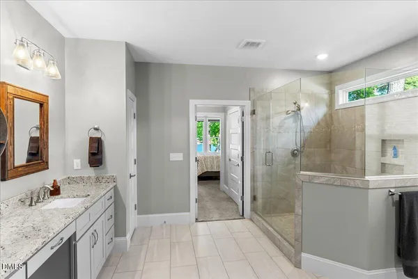 $1,275,000 | 125 Lakeview Circle, Gasburg, VA 23887
