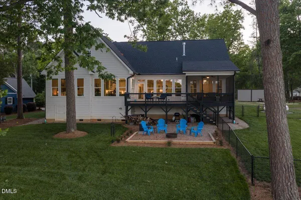 $1,275,000 | 125 Lakeview Circle, Gasburg, VA 23887