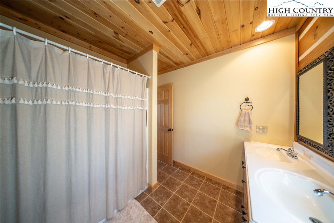 308 Ragan Road Todd, NC 28684 - Photo 16 of 28 Gallery Image 16