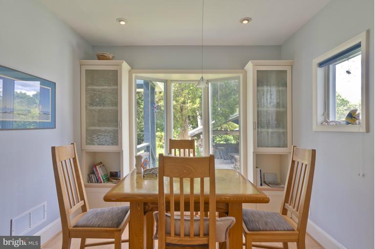 1263 Magothy Road Pasadena, MD 21122 - Photo 2 of 30 Separate breakfast room