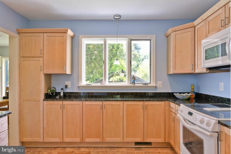 1263 Magothy Road Pasadena, MD 21122 - Photo 11 of 30 Kitchen looking into breakfast room