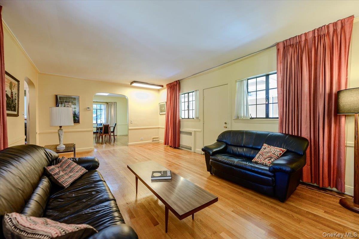 1264 Rhinelander Avenue Bronx, NY 10461 - Photo 6 of 50