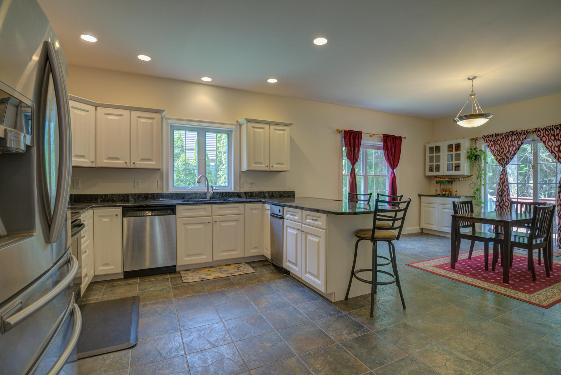 24 Evergreen Farms Road Scarborough, ME 04074 - Photo 3 of 23 Kitchen