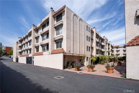 $429,000 | 28004 South Western Avenue, Unit 319, San Pedro, CA 90732