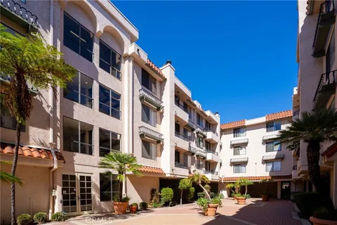 $429,000 | 28004 South Western Avenue, Unit 319, San Pedro, CA 90732