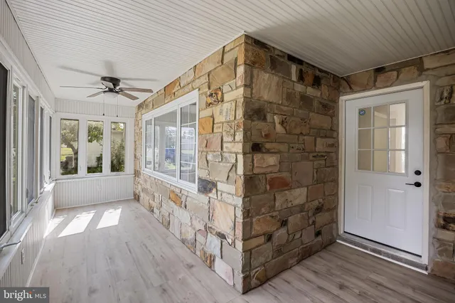 a view of an entryway