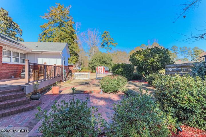 2201 Woodview Road Kinston, NC 28504 - Photo 5 of 50 IMG_8291 (Small)