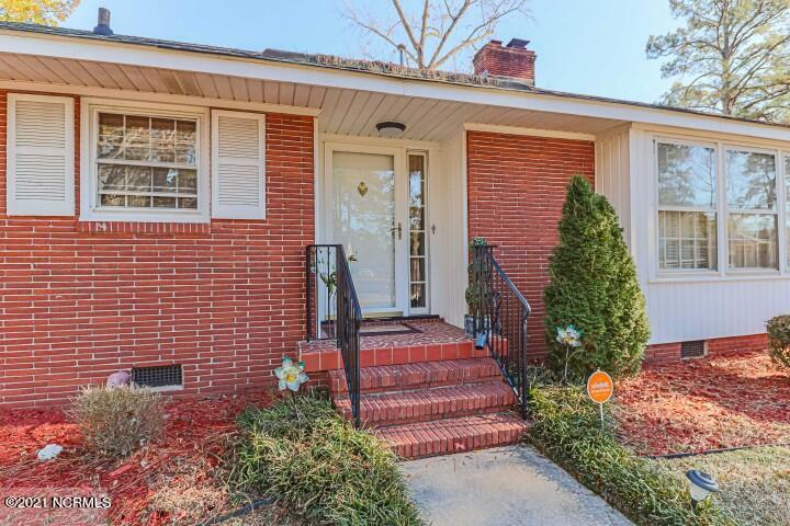 2201 Woodview Road Kinston, NC 28504 - Photo 10 of 50 IMG_8299 (Small)