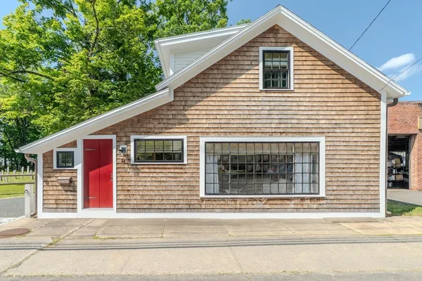 $499,000 | 14 Sugarloaf Street, Deerfield, MA 01373