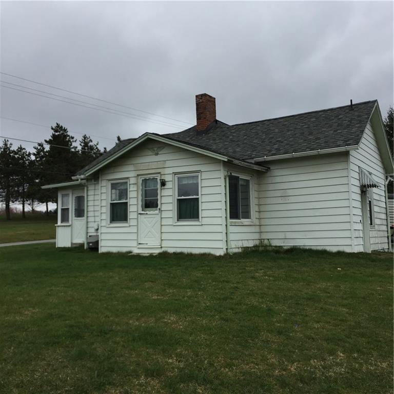 289 Golf Course Road Volant, PA 16156 - Photo 23 of 24 Side entrance into kitchen area.