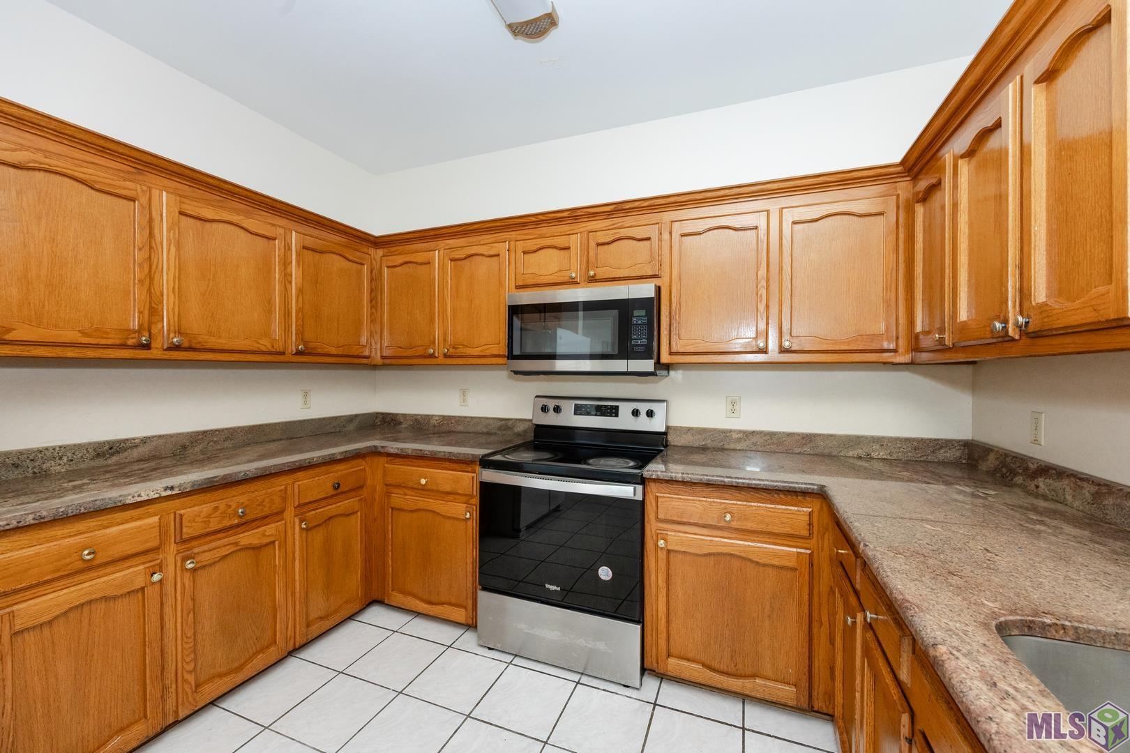 9540 Lindale Avenue, Unit A Baton Rouge, LA 70815 - Photo 6 of 24