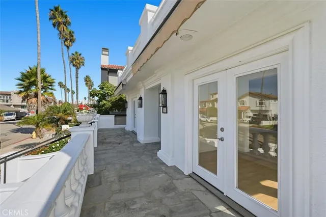 a view of an entryway