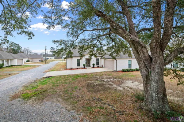 $375,000 | 35926 Cane Market Road, Denham Springs, LA 70706