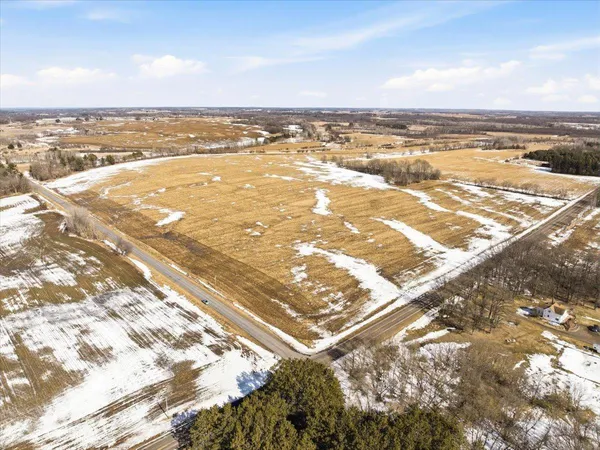 $2,067,200 | 2336 235th Street, Deer Park, WI 54007