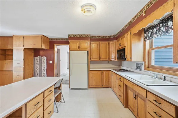 $2,067,200 | 2336 235th Street, Deer Park, WI 54007