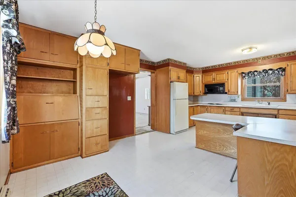 $2,067,200 | 2336 235th Street, Deer Park, WI 54007