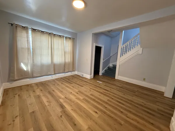 $225,000 | 184 Granite Street East, St. Paul, MN 55117