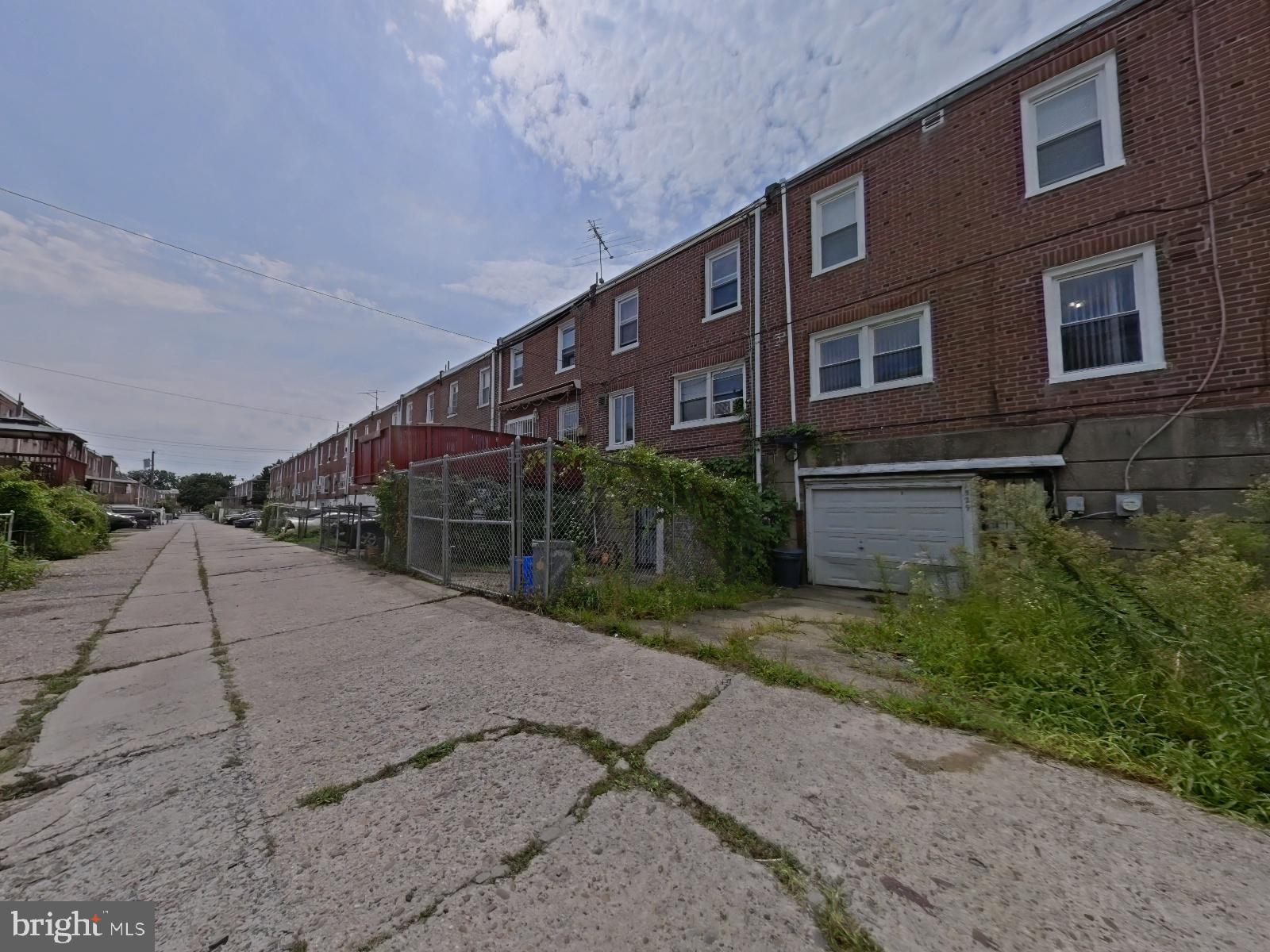 7529 Rugby Street Philadelphia, PA 19150 - Photo 22 of 27 Driveway