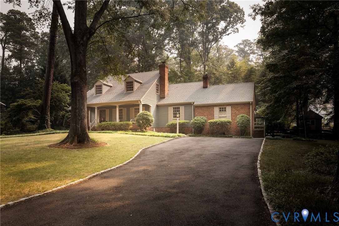 4501 Menokin Road Richmond, VA 23225 - Photo 2 of 42 Traditional-style residence featuring a combinatio