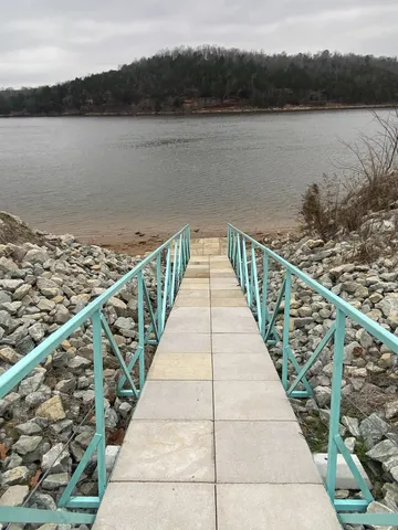 $205,000 | 753 South River Front Drive, Clifton, TN 38425