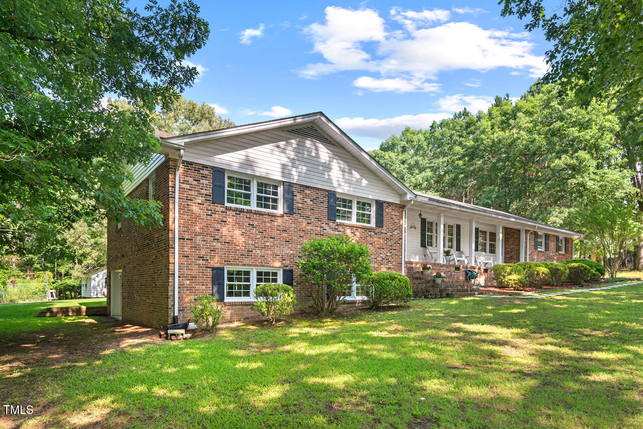 5414 Ventoria Road Durham, NC 27712 - Photo 3 of 51 04