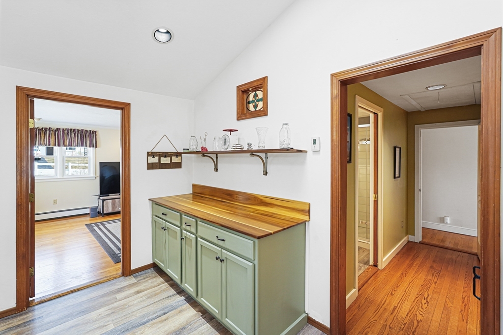 49 Homestead Road Holden, MA 01520 - Photo 13 of 33 Gallery Image 13