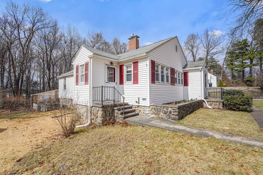 49 Homestead Road Holden, MA 01520 - Photo 32 of 33 Gallery Image 32