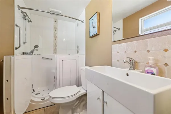 $304,400 | 1013 Oakhill Street, Seffner, FL 33584