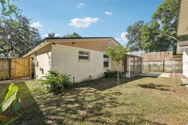 $304,400 | 1013 Oakhill Street, Seffner, FL 33584