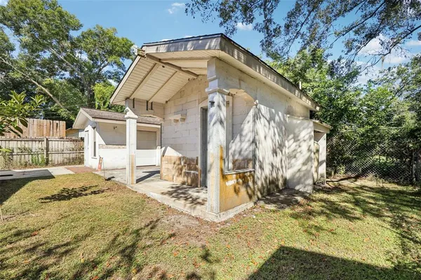 $304,400 | 1013 Oakhill Street, Seffner, FL 33584