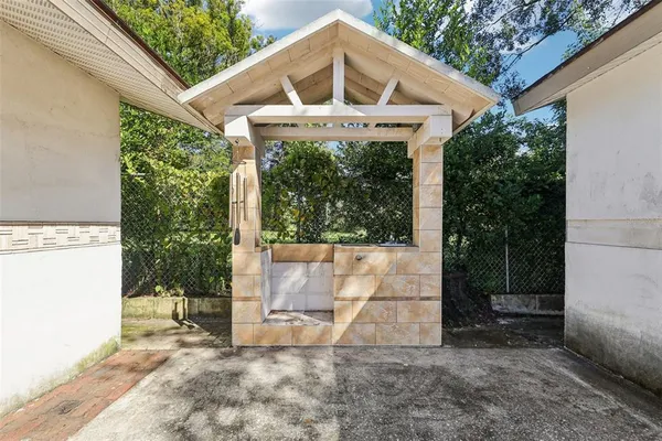 $304,400 | 1013 Oakhill Street, Seffner, FL 33584